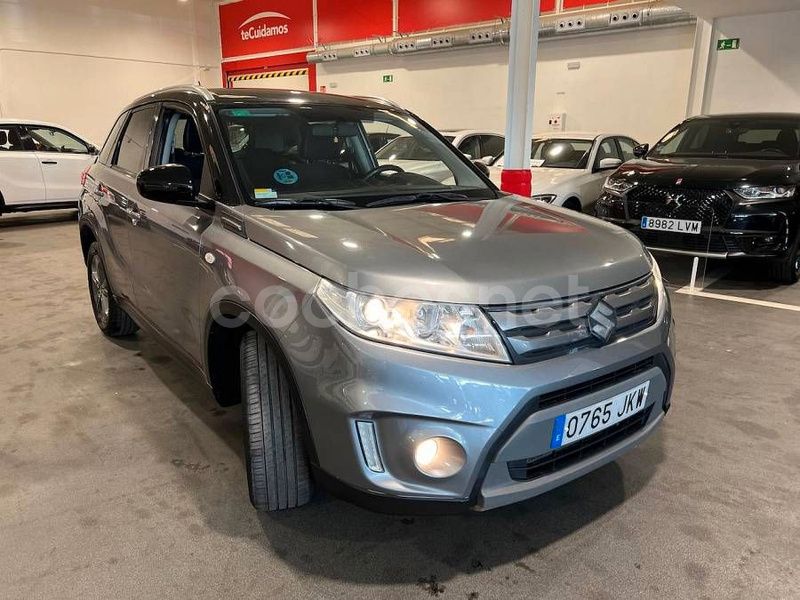 Gris / plata Usado 2015 Suzuki Vitara SUV | 12.900 € (Un poco caro) - Imagen 1/4