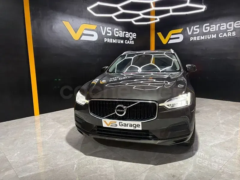 Usado Volvo XC60 Business Edition 190 CV (139 kW) 2020 Gris / plata SUV