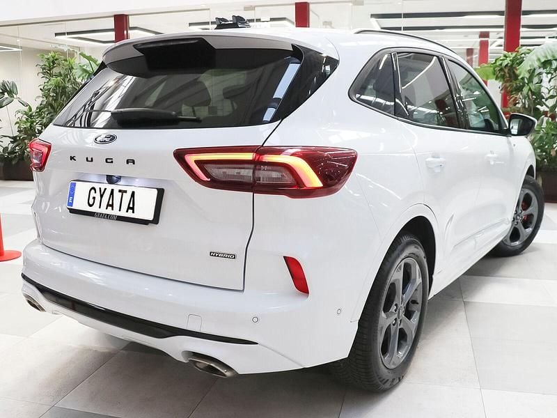 Usado Ford Kuga ST-Line X 180 CV (132 kW) 2025 Blanco SUV