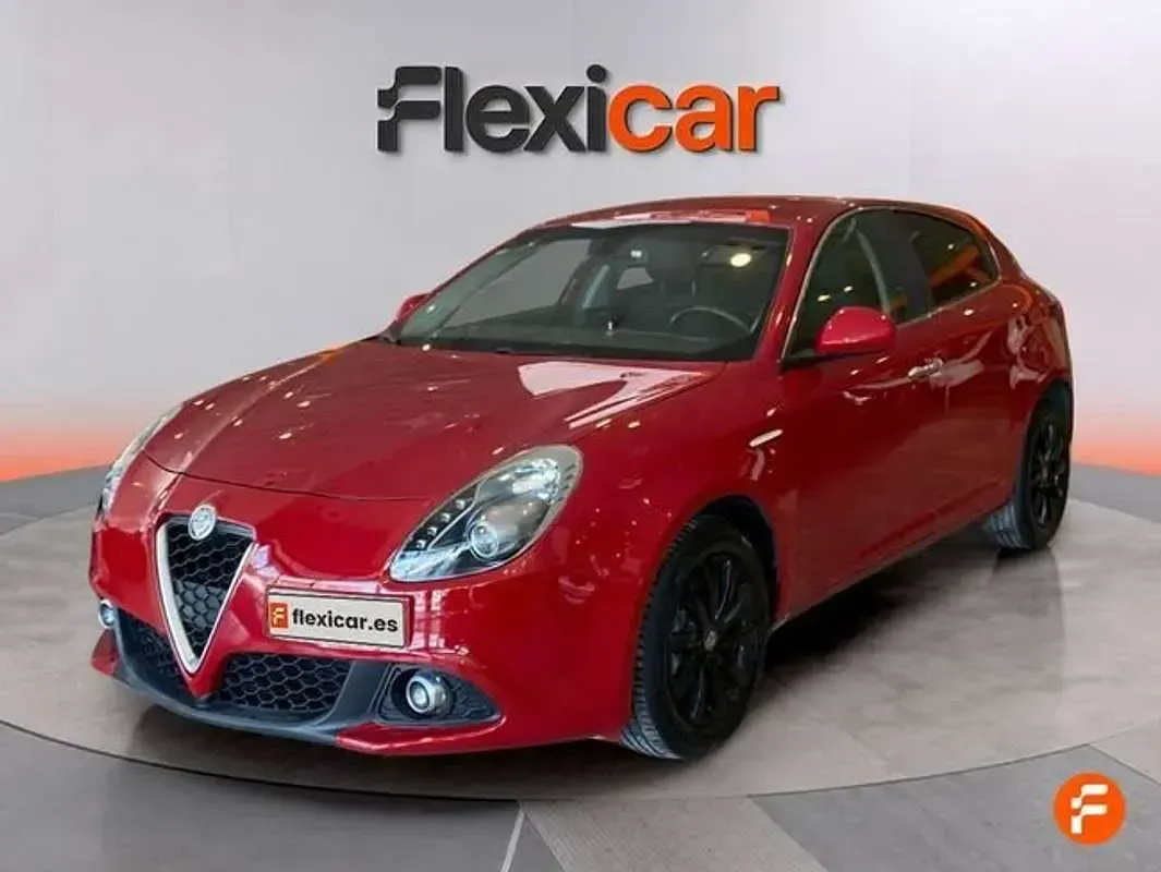 Usado Alfa Romeo Giulietta 120 CV (88 kW) 2017 Rojo Utilitario
