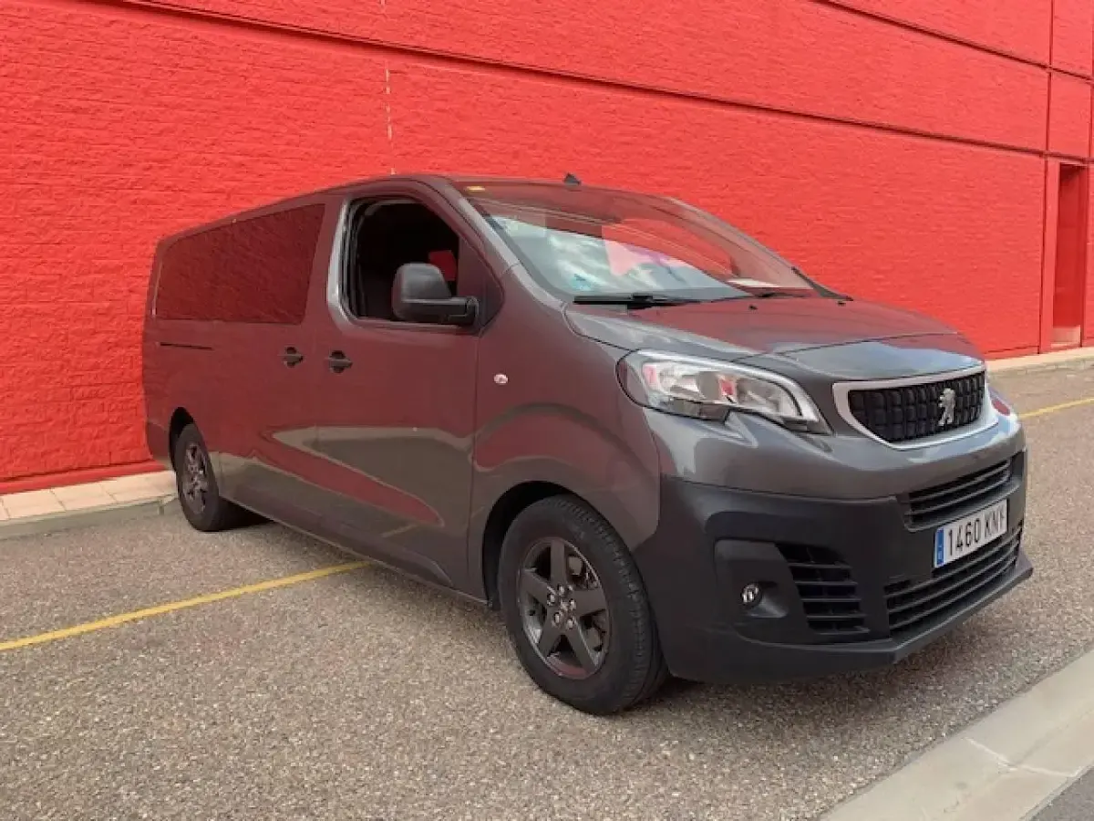 Usado Peugeot Expert 150 CV (110 kW) 2018 Gris Van