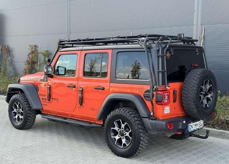 Usado Jeep Wrangler Unlimited Rubicon 200 CV (147 kW) 2019 Naranja SUV