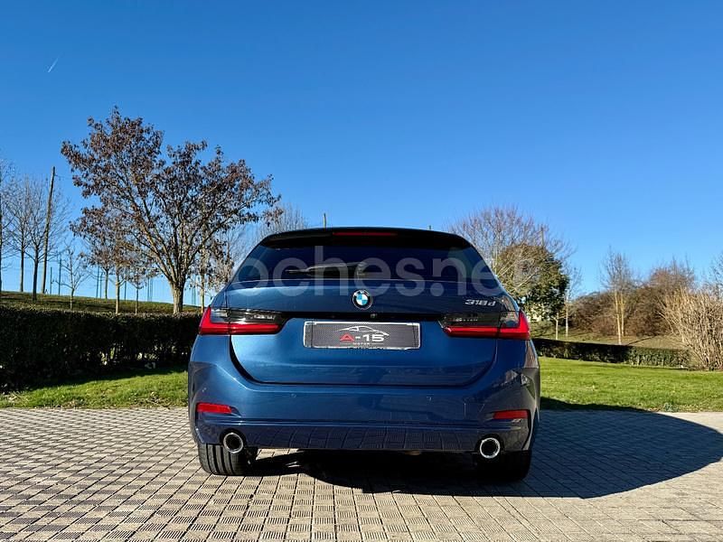 Usado BMW 318 Comfort Edition 150 CV (110 kW) 2023 Azul Familiar