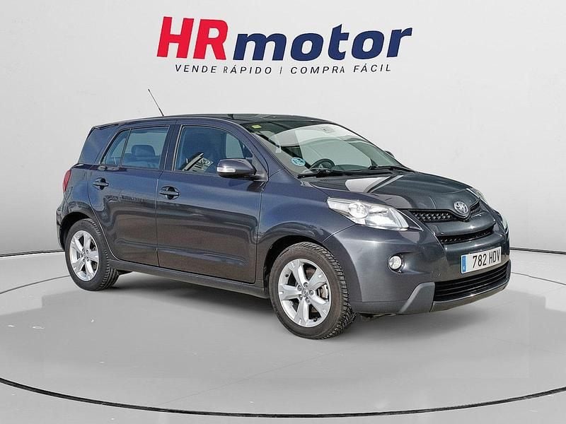 Gris Usado 2011 Toyota Urban Cruiser Active SUV | 7990 € (Precio justo) - Imagen 1/4