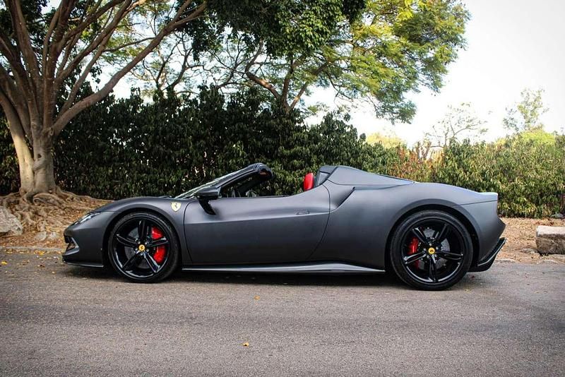 Usado Ferrari 296 842 CV (619 kW) 2023 Negro Coupe