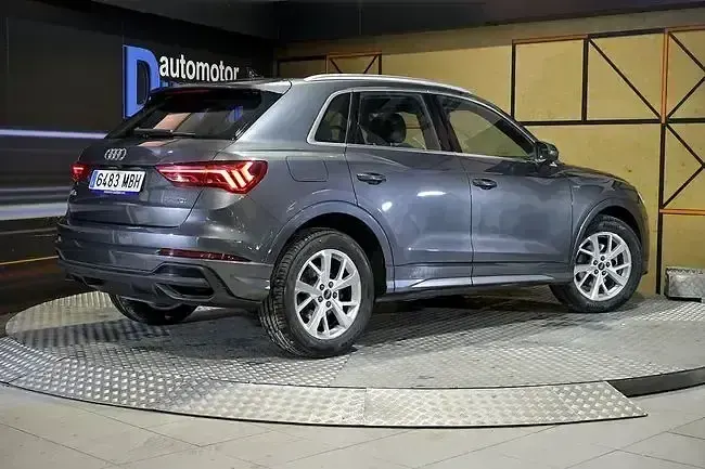Usado Audi Q3 S-Line 150 CV (110 kW) 2022 Gris / plata SUV