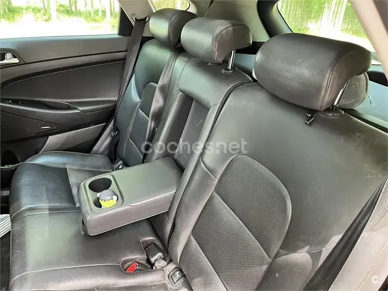 Usado Hyundai Tucson Style 185 CV (136 kW) 2018 Marrón SUV