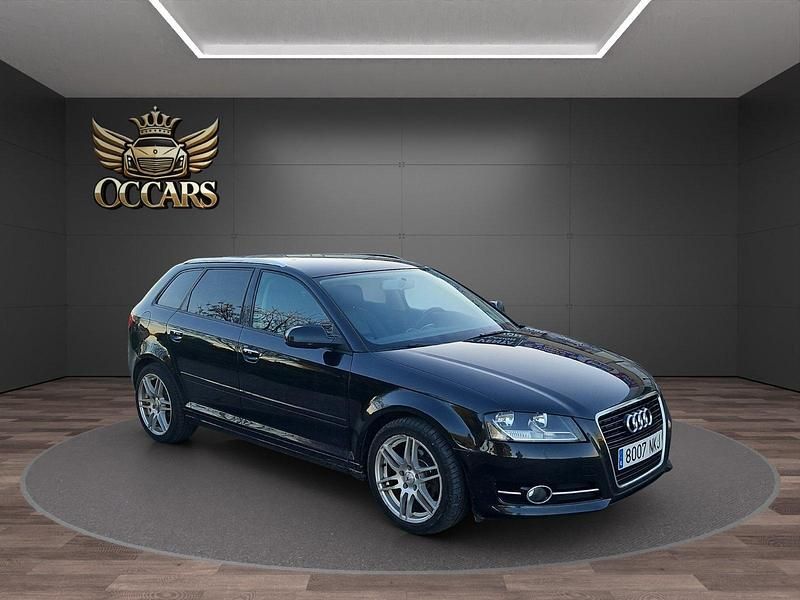 Usado Audi A3 Sportback 105 CV (77 kW) 2012 Negro Utilitario