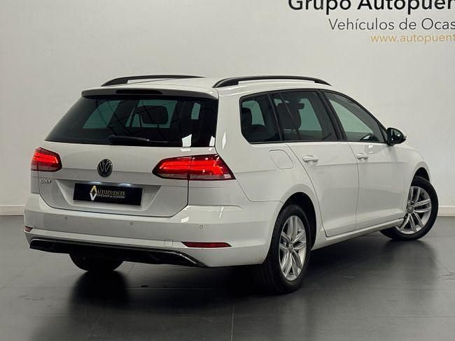 Usado VW Golf VII Advance 115 CV (84 kW) 2020 Blanco Familiar