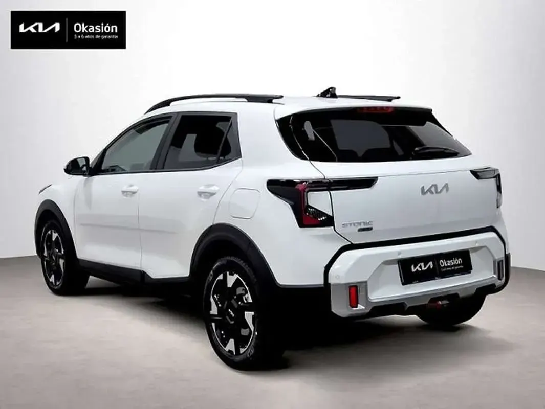 Nuevo Kia Stonic 116 CV (85 kW) 2026 Blanco SUV