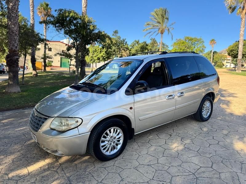 Beige Usado 2008 Chrysler Voyager Monovolumen | 3990 € (Buen precio) - Imagen 1/4