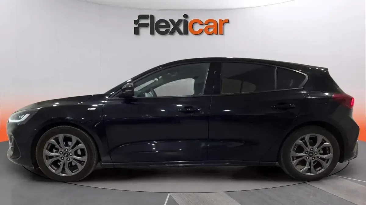 Usado Ford Focus ST-Line 155 CV (114 kW) 2024 Negro Berlina