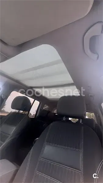 Usado VW Touran Advance 140 CV (102 kW) 2014 Gris / plata Monovolumen