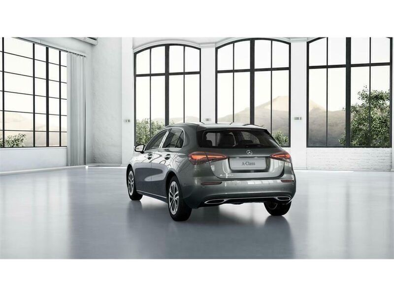 Nuevo Mercedes A250 218 CV (160 kW) 2025 Negro Berlina