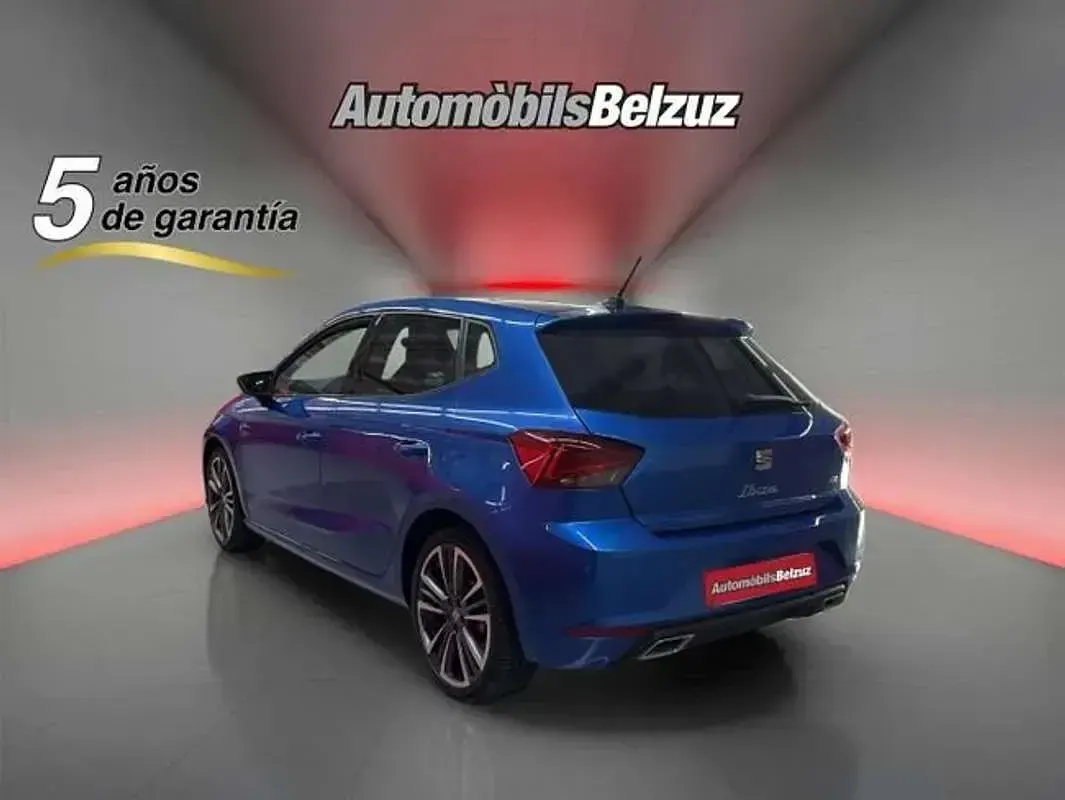 Usado Seat Ibiza FR 116 CV (85 kW) 2024 Azul Utilitario