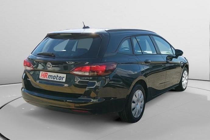 Usado Opel Astra S 110 CV (80 kW) 2020