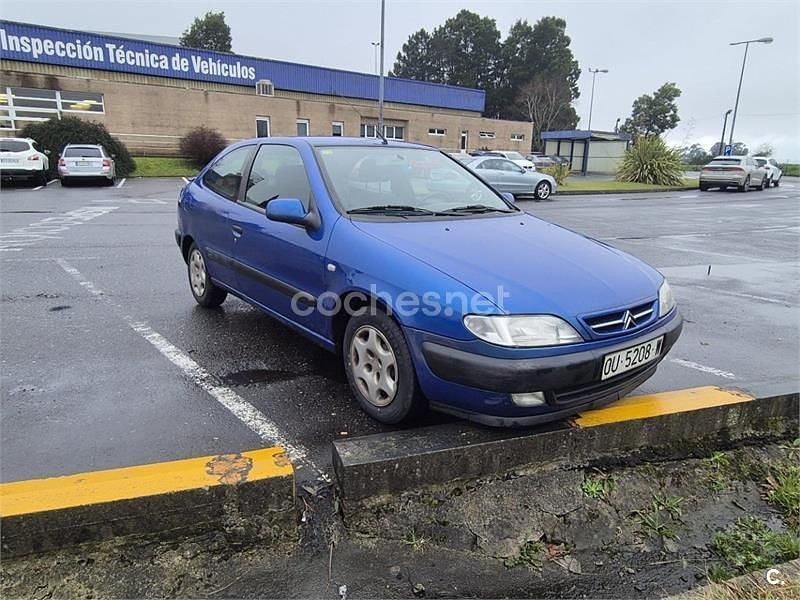 Usado Citroën Xsara 90 CV (66 kW) 2000 Azul Coupe