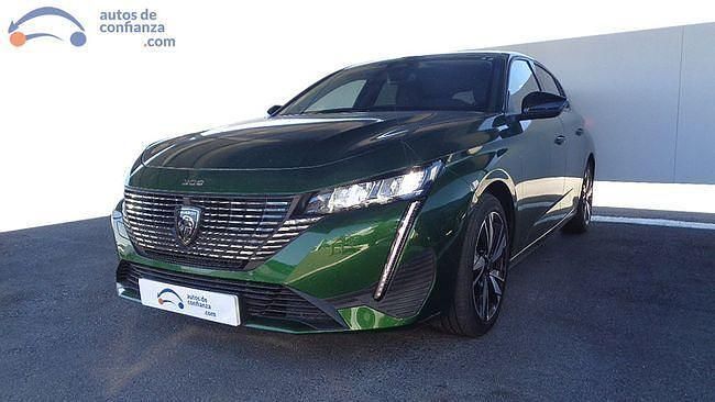Usado Peugeot 308 Allure 130 CV (95 kW) 2024 Verde