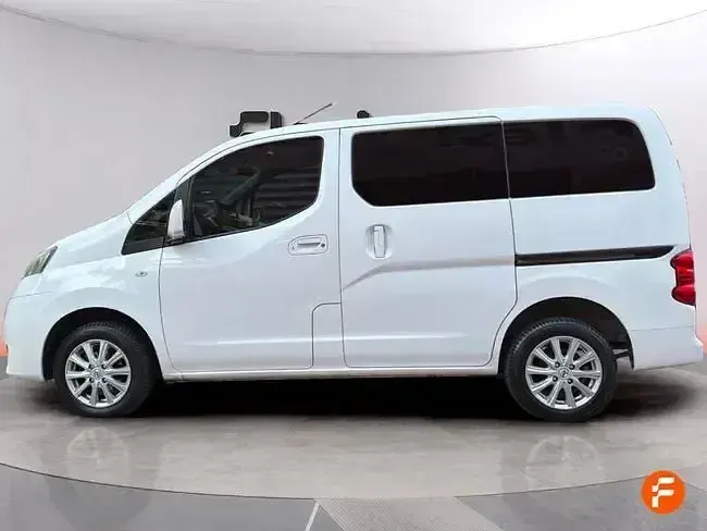 Usado Nissan NV200 110 CV (80 kW) 2018 Blanco Monovolumen