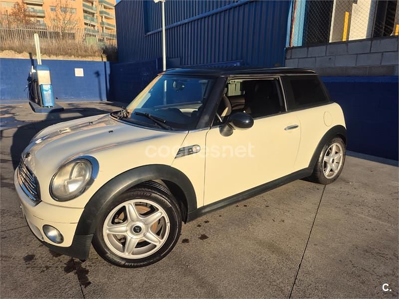 Usado Mini Cooper 120 CV (88 kW) 2008 Blanco Utilitario