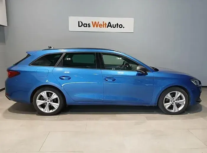 Usado Seat Leon FR 150 CV (110 kW) 2024 Azul