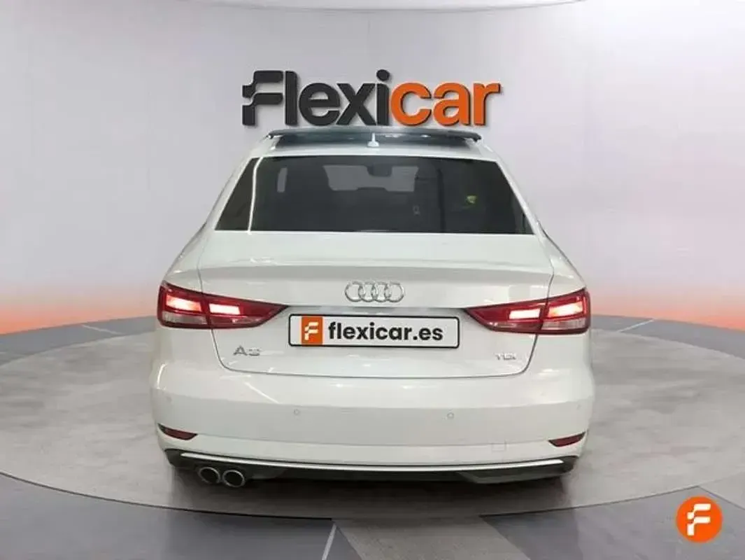 Usado Audi A3 150 CV (110 kW) 2018 Blanco Berlina