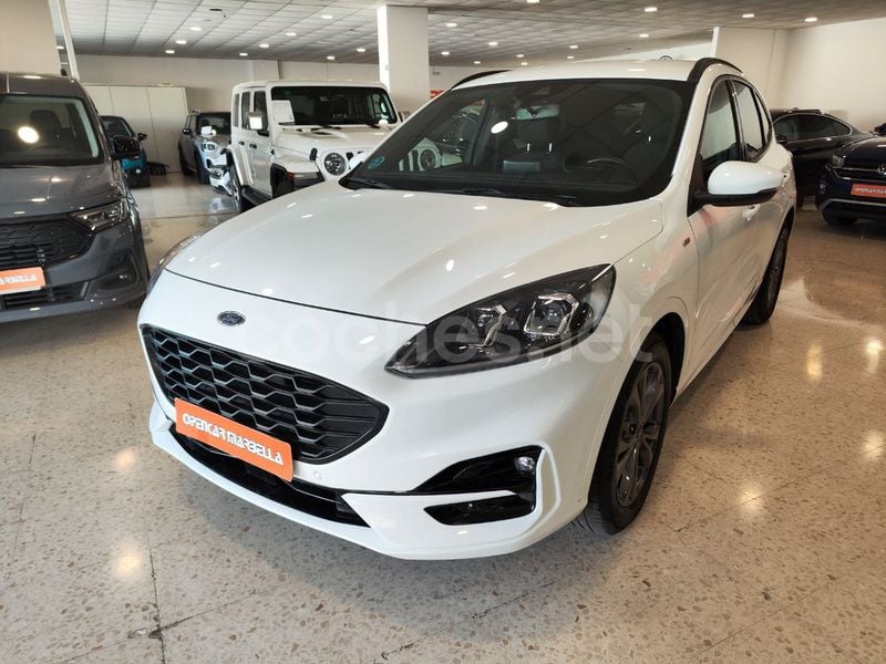 Usado Ford Kuga ST-Line 150 CV (110 kW) 2022 Blanco SUV