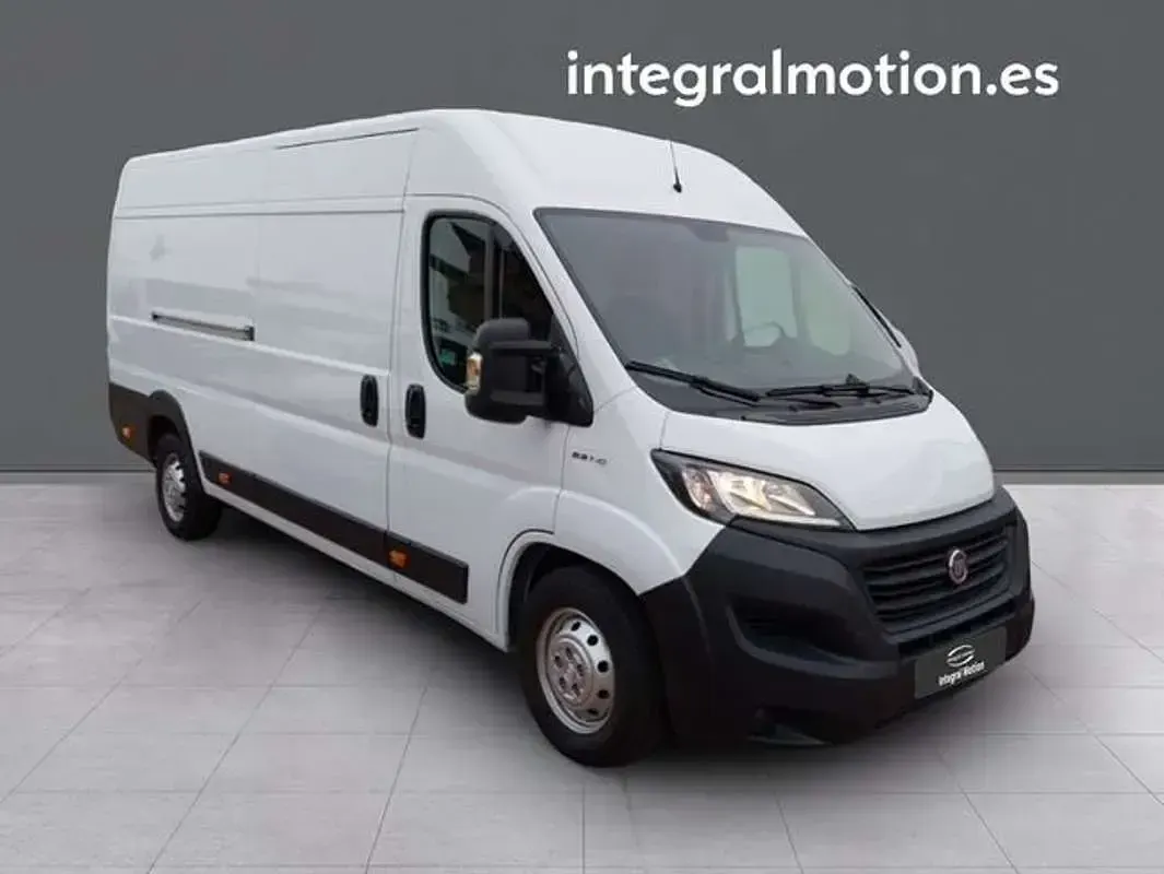 Usado Fiat Ducato 135 CV (99 kW) 2021 Blanco Van