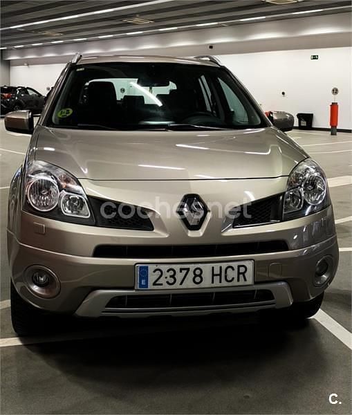 Begagnad Renault Koleos Dynamique 150 HK (110 kW) 2011 Grå SUV