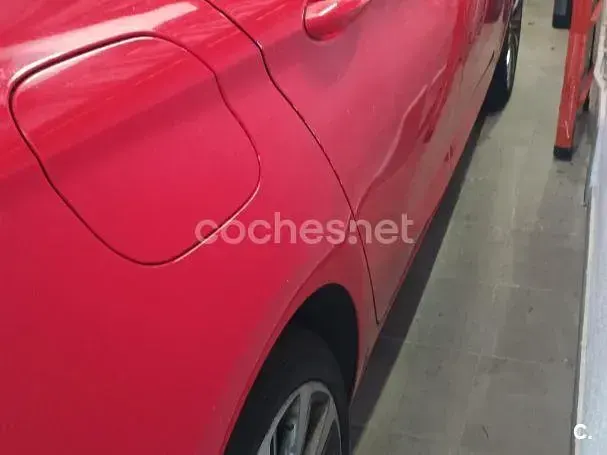 Usado Opel Astra Excellence 136 CV (100 kW) 2016 Rojo Berlina