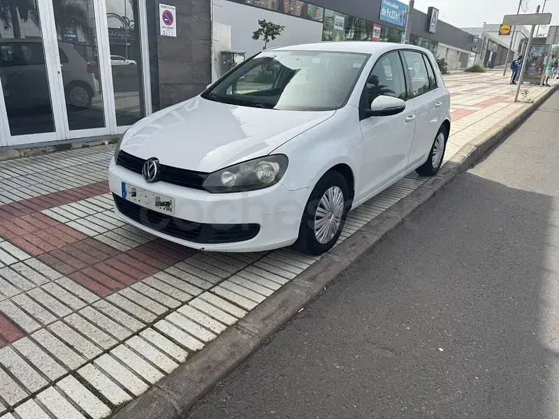 Usado VW Golf VII Advance 105 CV (77 kW) 2014 Blanco Berlina