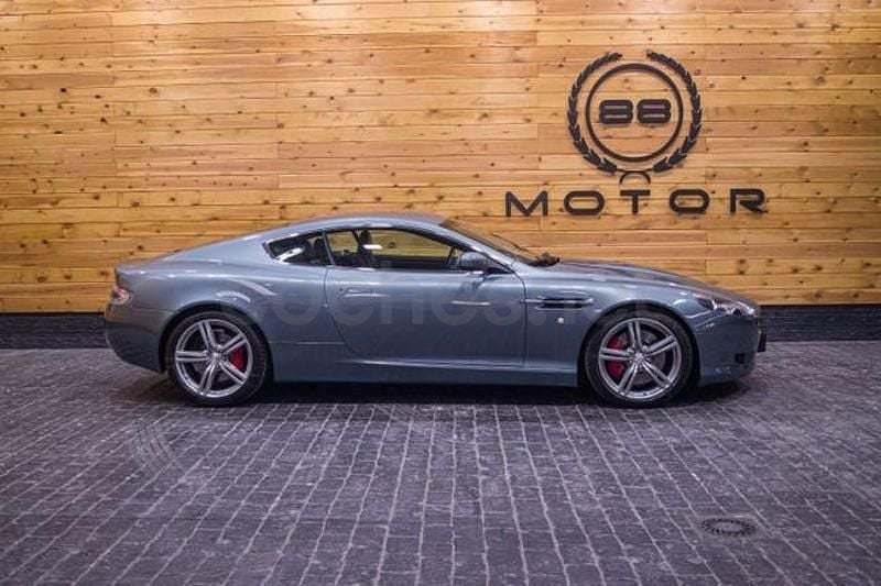 Usado Aston Martin DB9 476 CV (350 kW) 2009 Gris / plata Coupe