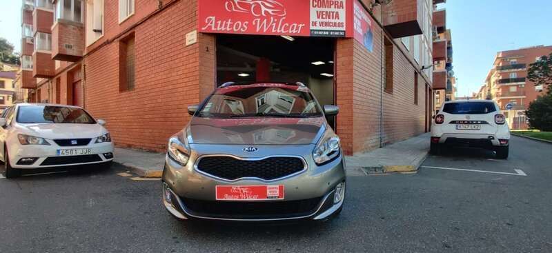 Gris Usado 2016 Kia Carens Monovolumen | 10.300 € (Precio justo) - Imagen 1/4