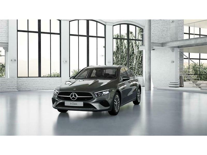 Nuevo Mercedes A250 218 CV (160 kW) 2025 Gris Berlina