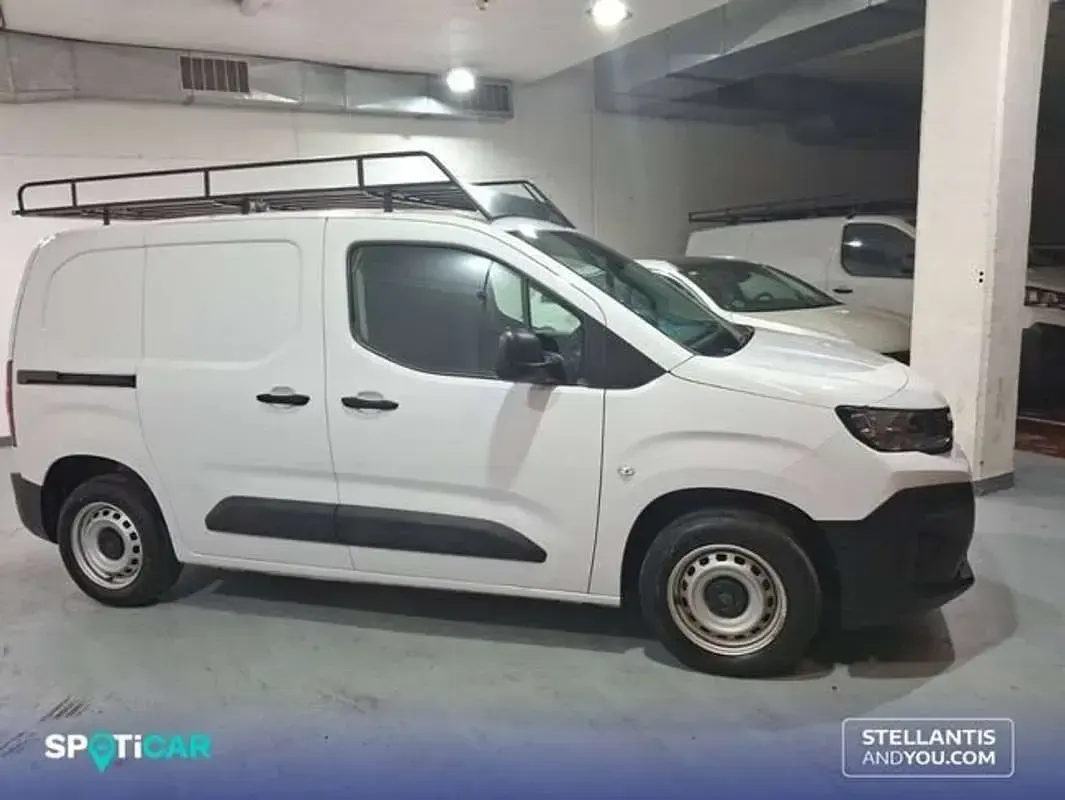 Usado Peugeot Partner 102 CV (75 kW) 2024 Blanco Monovolumen