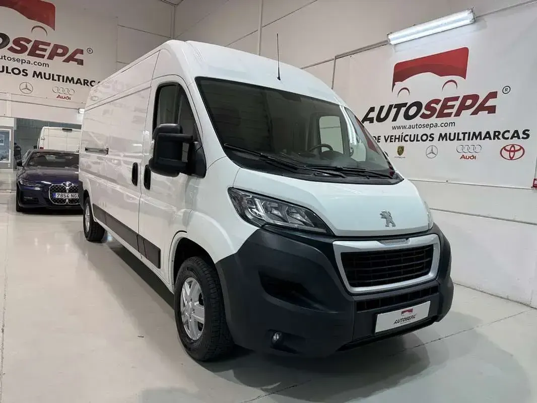 Usado Peugeot Boxer S 139 CV (102 kW) 2021 Blanco Van