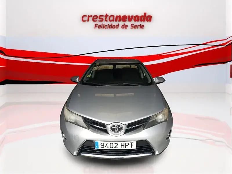 Usado Toyota Auris Active 90 CV (66 kW) 2013 Gris