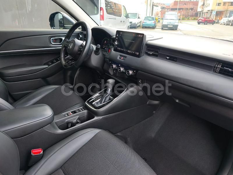 Usado Honda HR-V Advance 131 CV (96 kW) 2022 Gris / plata SUV