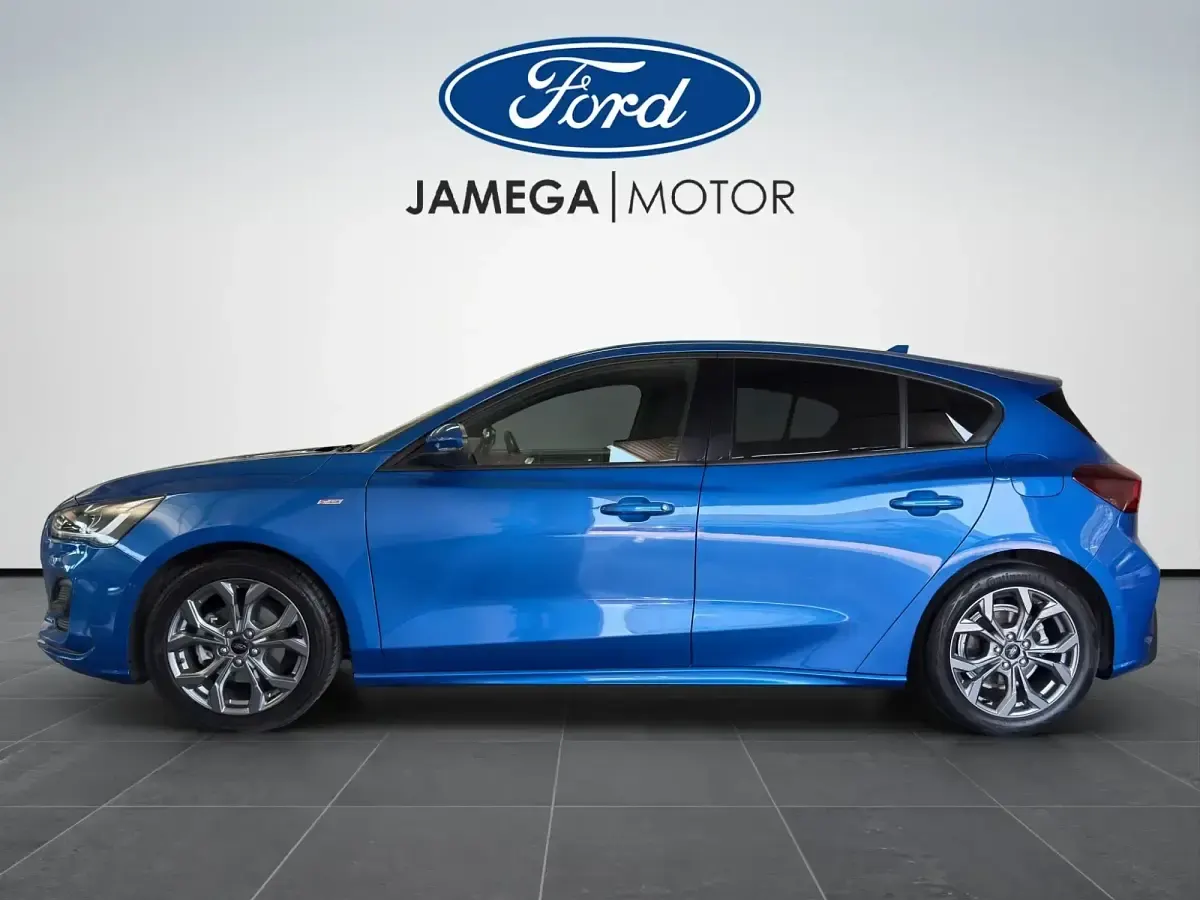 Usado Ford Focus ST-Line X 155 CV (114 kW) 2024 Azul Berlina