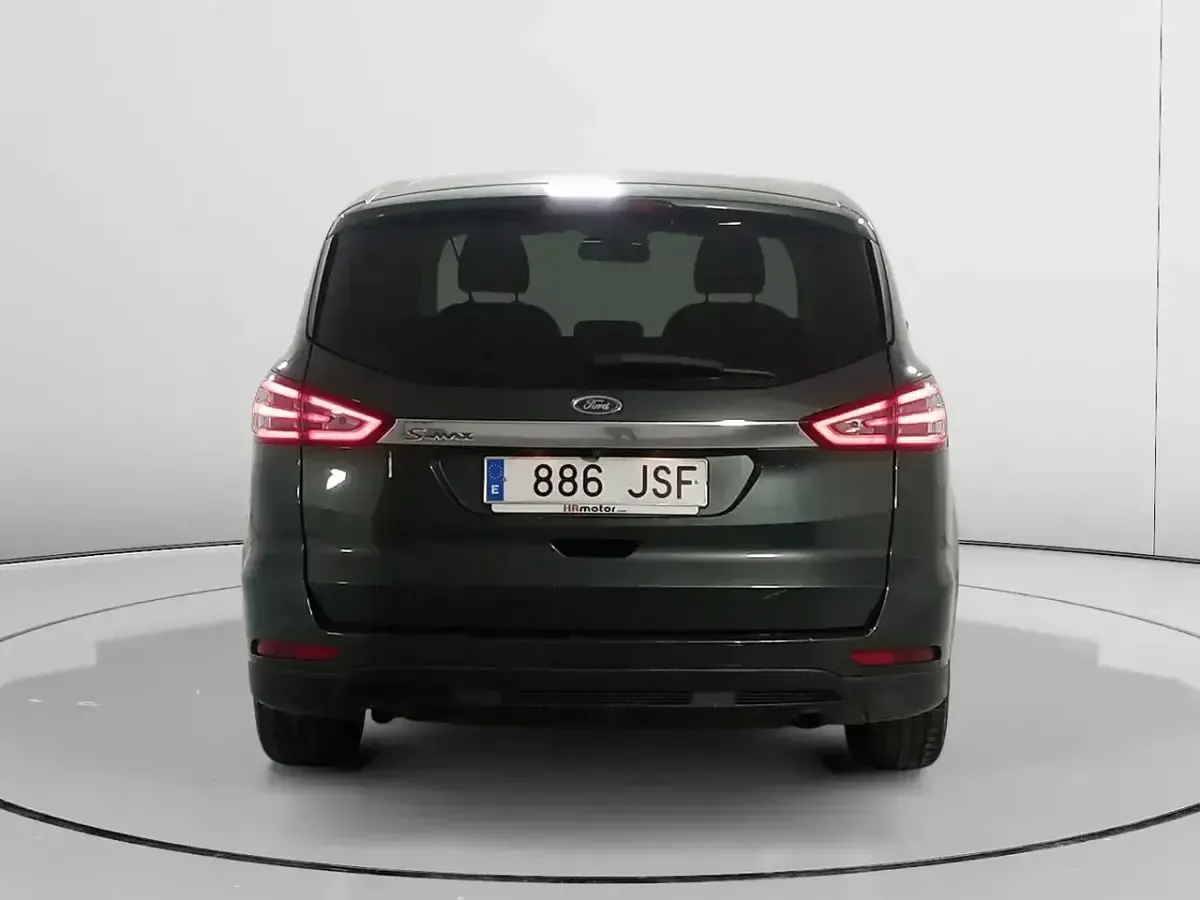 Usado Ford S-MAX Titanium 150 CV (110 kW) 2016 Gris Monovolumen