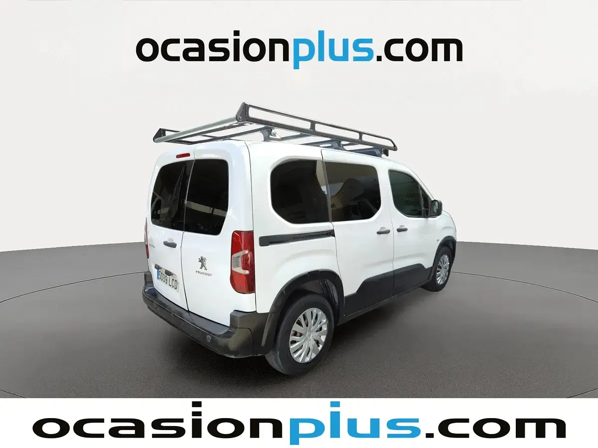 Begagnad Peugeot Rifter Access 100 HK (73 kW) 2019 Vit Minibuss