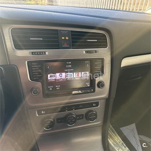 Usado VW Golf Sportsvan 110 CV (80 kW) 2016 Blanco Monovolumen