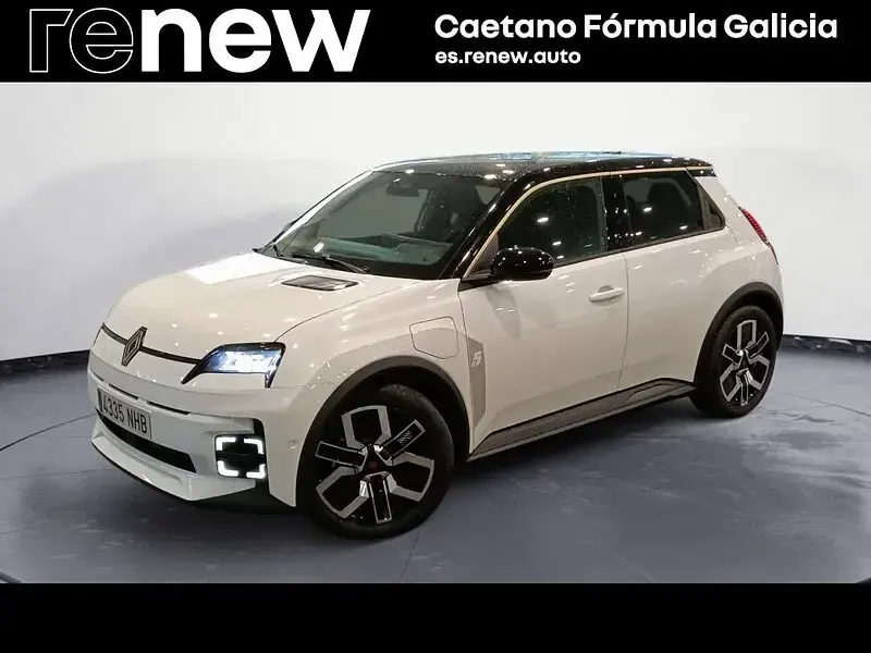 Usado Renault 5 E-Tech Techno 110 kW (150 CV) 2026 Blanco Berlina