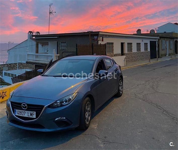 Usado Mazda 3 100 CV (73 kW) 2016 Azul Berlina