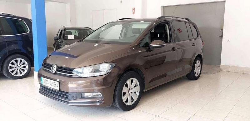 Marrón Usado 2017 VW Touran Monovolumen | 16.499 € - Imagen 1/4