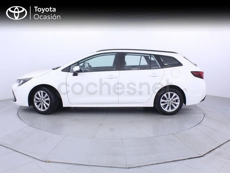 Usado Toyota Corolla Active 140 CV (102 kW) 2025 Blanco Familiar