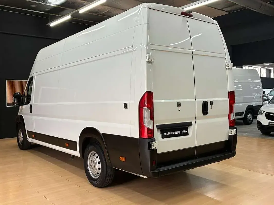 Usado Citroën Jumper 131 CV (96 kW) 2019 Blanco Monovolumen