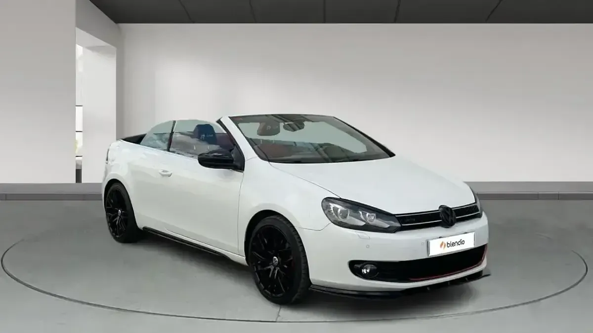 Usado VW Golf VII 105 CV (77 kW) 2013 Blanco Descapotable