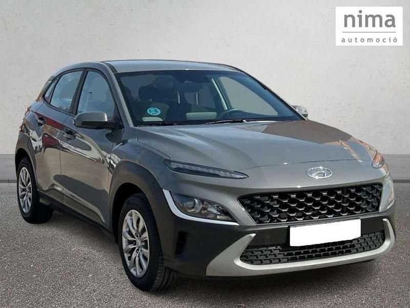 Usado Hyundai Kona 120 CV (88 kW) 2021 Gris SUV