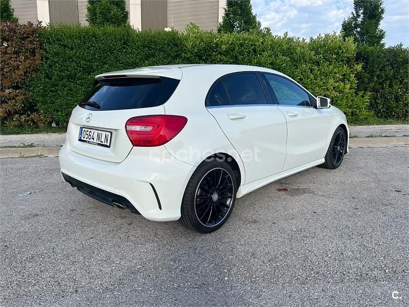 Usado Mercedes A200 AMG line 156 CV (114 kW) 2015 Blanco Berlina